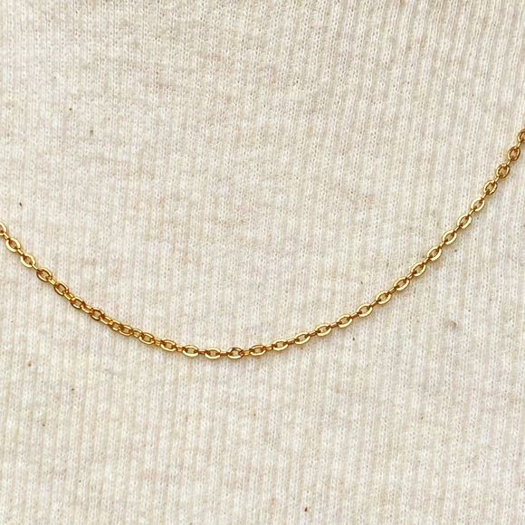Avon Chain Necklace Minimalist Gold Tone Cable Links Choker - Picture 2 of 8
